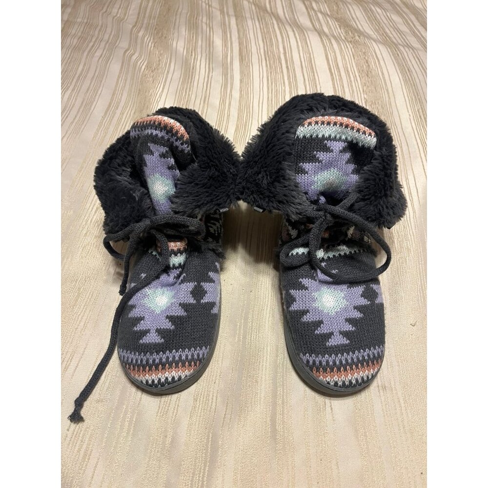 Muk Luks Women's Size XL 11-12 Gray Boots Bootie Slippers Faux Fur Lined